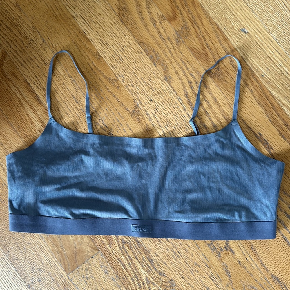 Skims bralette